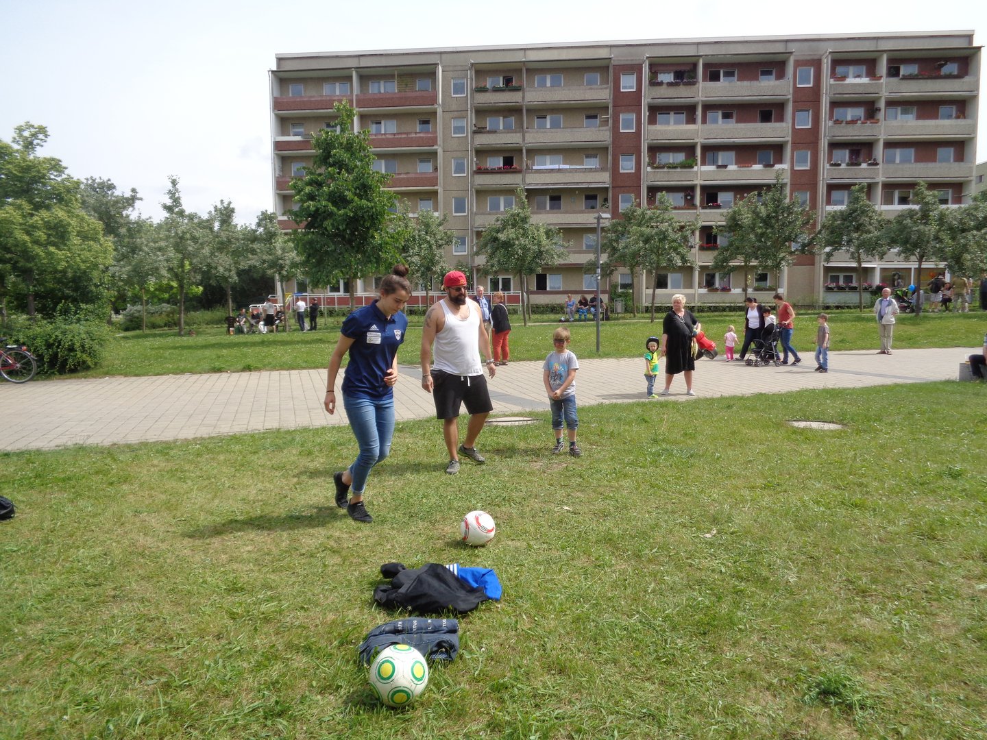 Einweihung neu gestaltet Fläche am Damaschkeweg: Spiel- und Straßenfest Winzerla, Juni 2016, Foto: Markus Meß